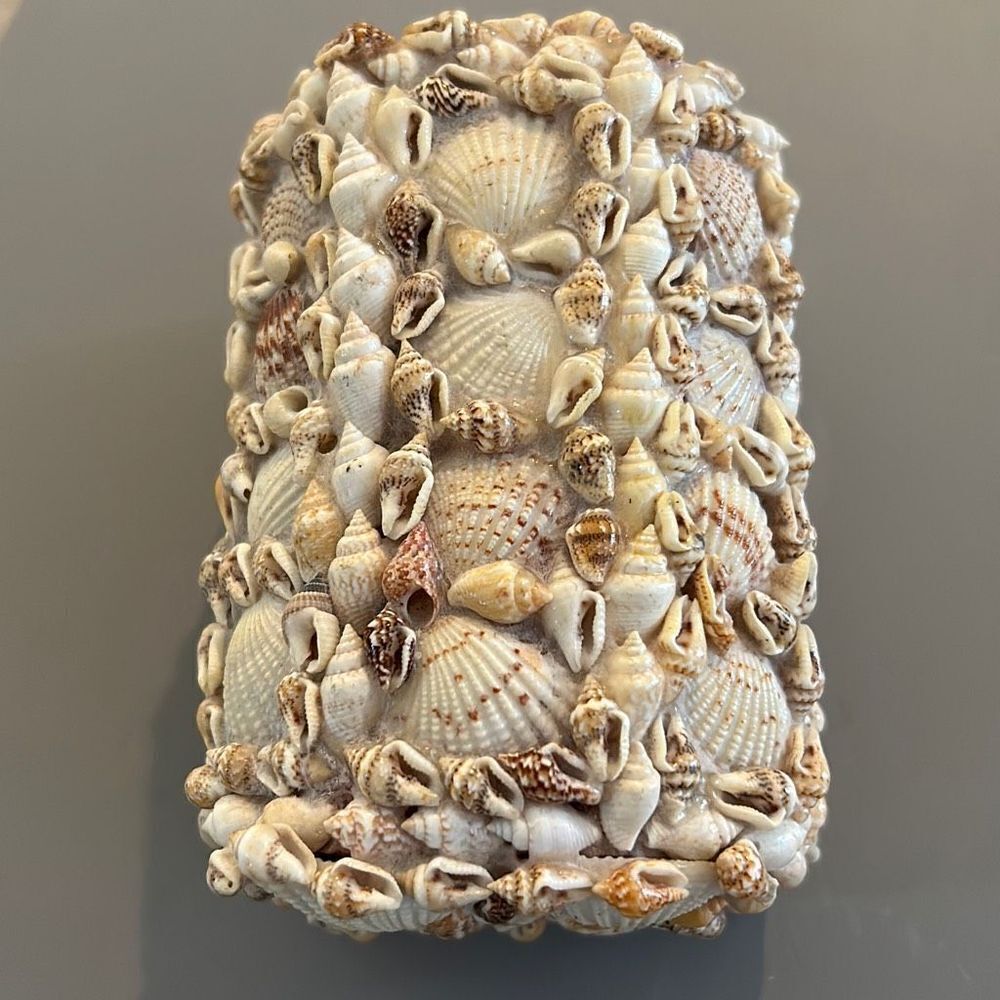 Vintage Shell Encrusted Jewelry Box - Picture 3 of 5